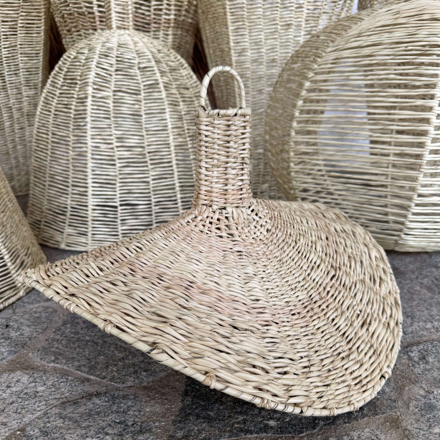 Lampara sombrero - Palo Rosa Arte y Diseño