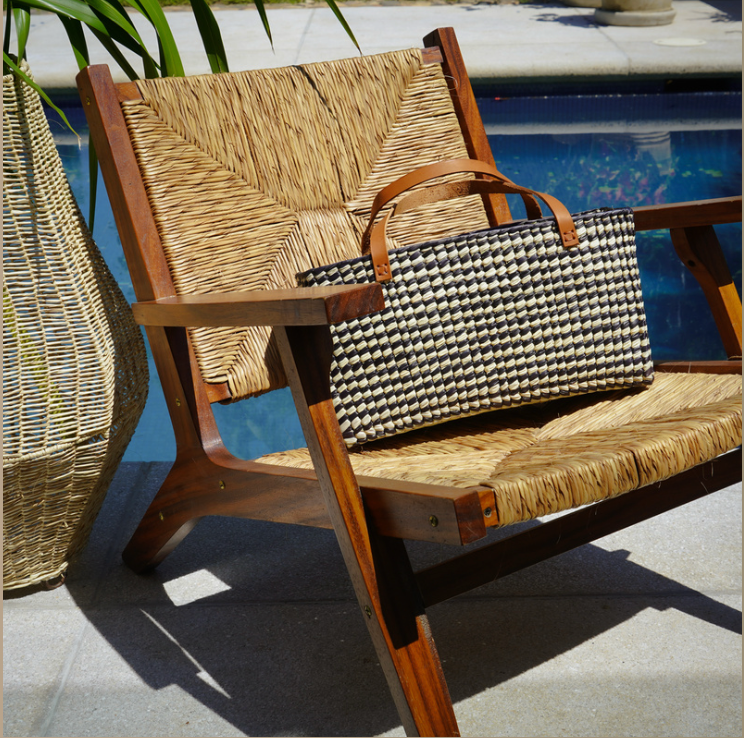 Sillón de Parota con Tejido de Palma Artesanal - Diseño Exclusivo y Elegante - Palo Rosa Arte y Diseño