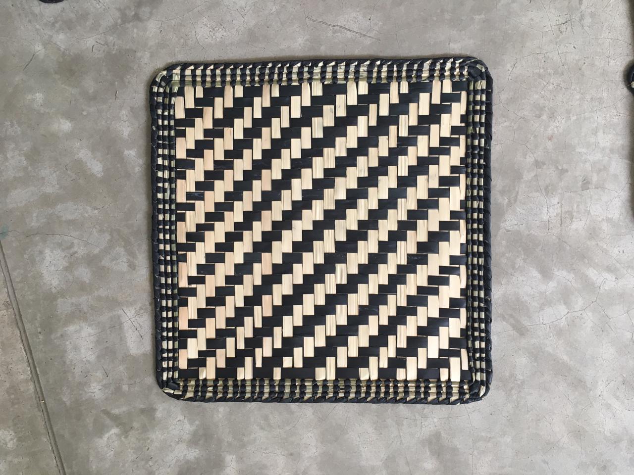 Set de 4 Individuales de Palma – Elegancia Artesanal para tu Mesa - Palo Rosa Arte y Diseño