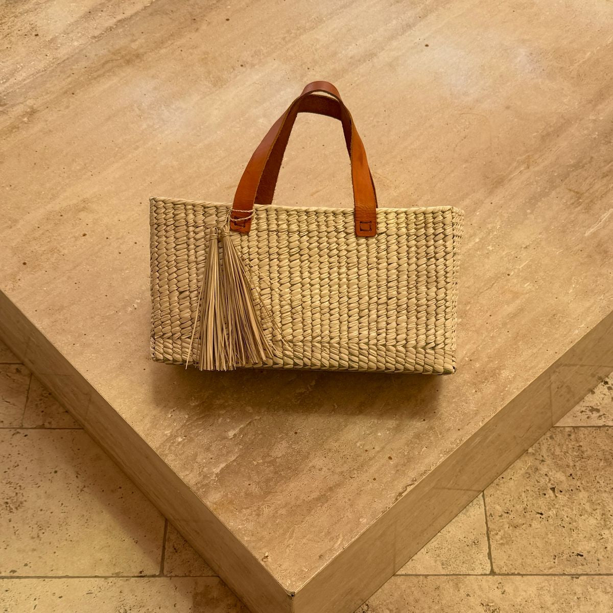 Bolsa para picnic artesanal hecha de palma mediana - Palo Rosa Arte y Diseño
