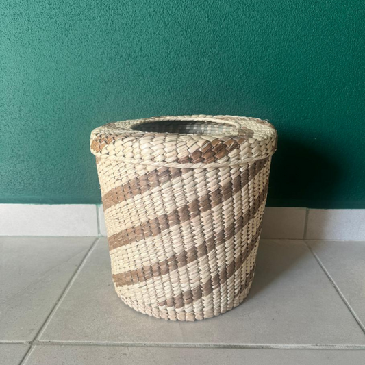 Cesto de Basura con Tapa de Tejido Artesanal - 27x27 cm