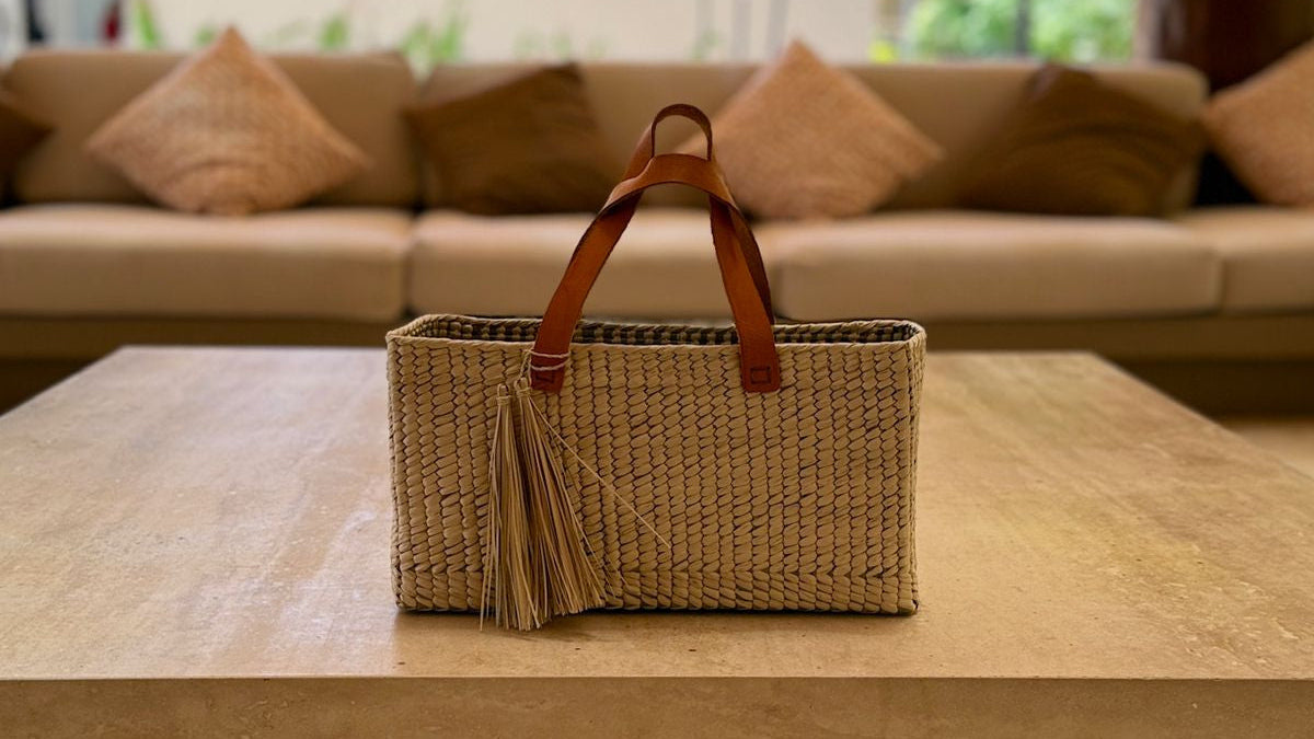 Bolsa para picnic artesanal hecha de palma mediana - Palo Rosa Arte y Diseño